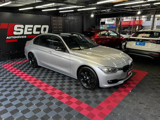 BMW 320i 2.0 16V TURBO GASOLINA 4P AUTOMÁTICO